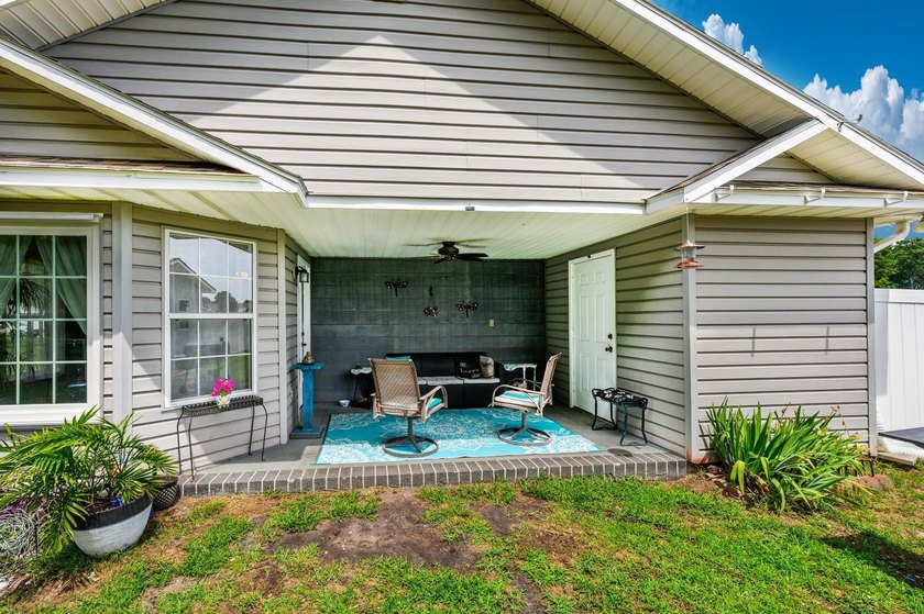 NO HOA, a fenced backyard overlooking the pond, and an updated - photo 16
