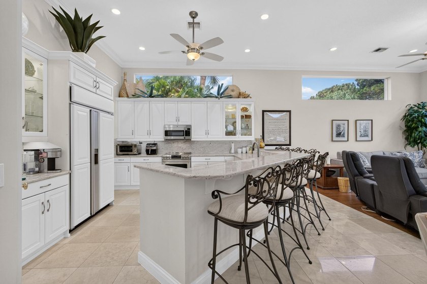 Exceptional estate pool home privately nestled along the 5th - photo 25