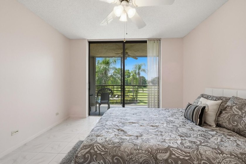 Beautiful 2nd floor 2-bedroom, 2-bath condo in Senior Community - photo 31