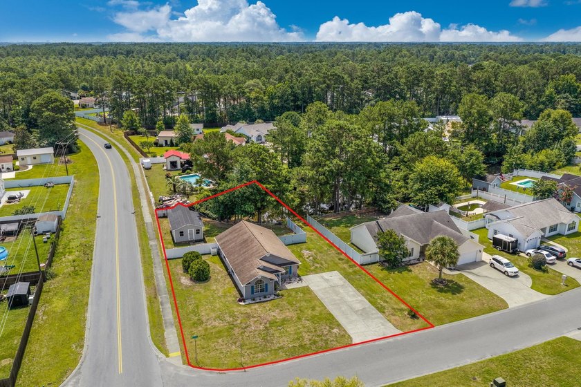 NO HOA, a fenced backyard overlooking the pond, and an updated - photo 34