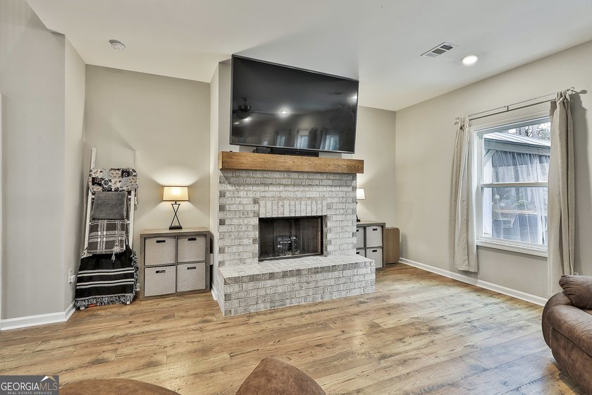 Escape the ordinary and discover serene living on over 10 acres - photo 14