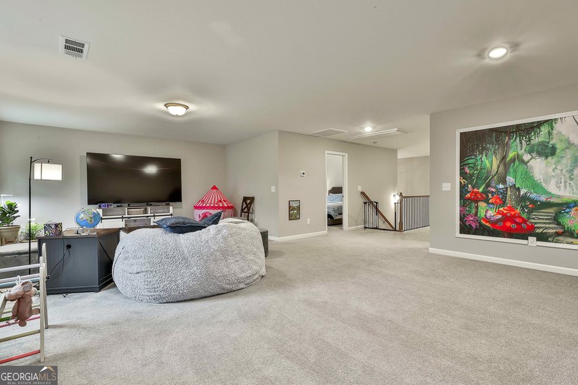 Escape the ordinary and discover serene living on over 10 acres - photo 31