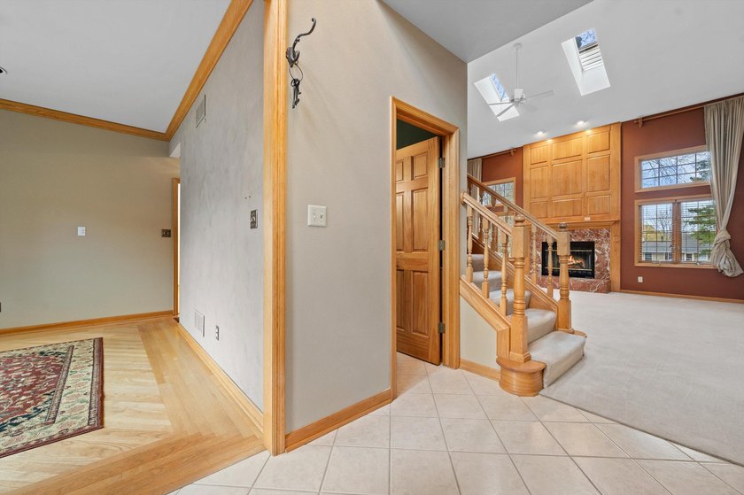 Nestled in a desirable Lake Country setting, this inviting home - photo 3