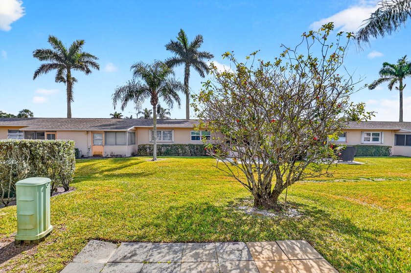 Welcome to this beautifully updated 2-bedroom, 2-bathroom - photo 28
