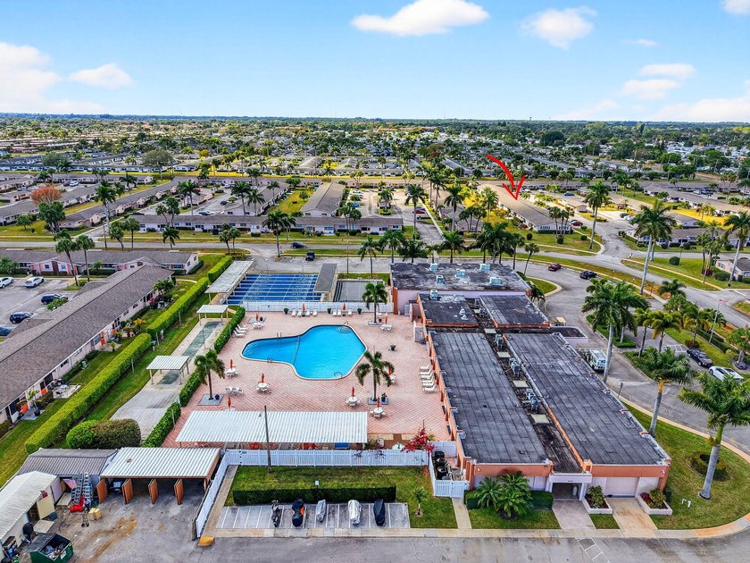 Welcome to this beautifully updated 2-bedroom, 2-bathroom - photo 41