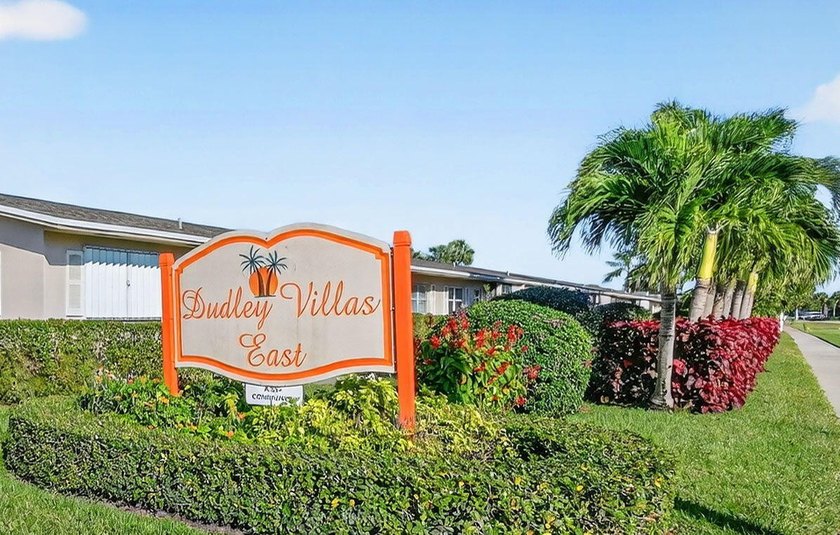 Welcome to this beautifully updated 2-bedroom, 2-bathroom - photo 43