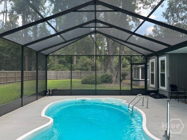 Just reduced to $425 000. Must see beautiful in-ground pool plus - photo 6