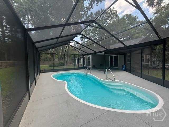 Just reduced to $425 000. Must see beautiful in-ground pool plus - photo 10