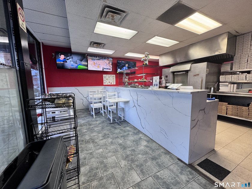 Fully renovated restaurant space featuring newly designed - photo 5