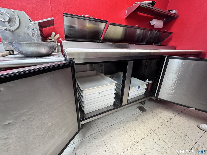 Fully renovated restaurant space featuring newly designed - photo 9