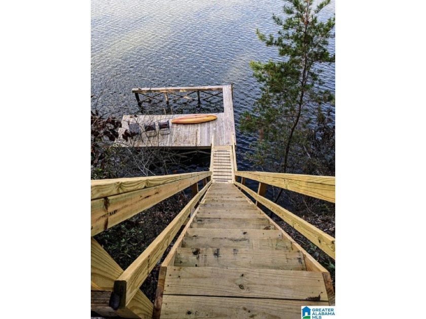 This newly renovated cottage offers privacy, year-round deep - photo 5