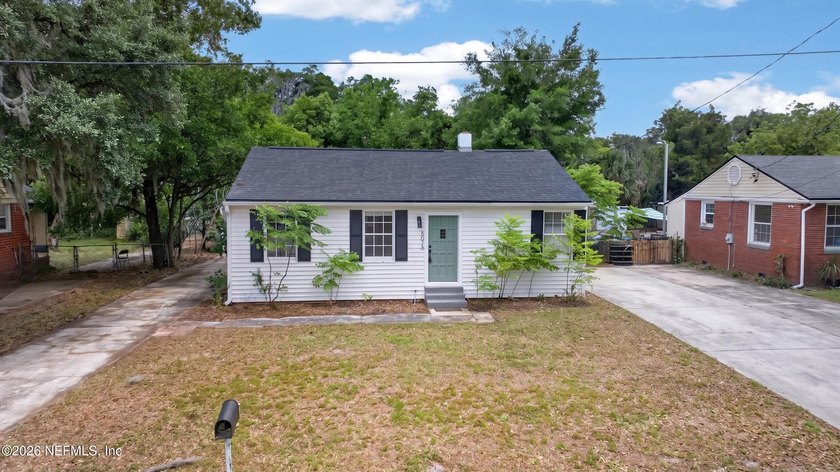 Fully renovated bungalow in central Jacksonville -- just minutes - photo 35