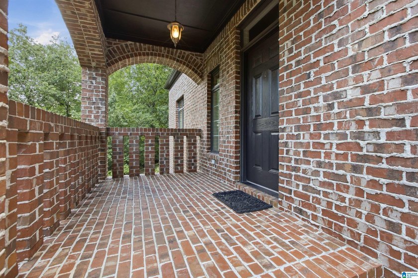 If you're looking for a private setting in Homewood, this - photo 3