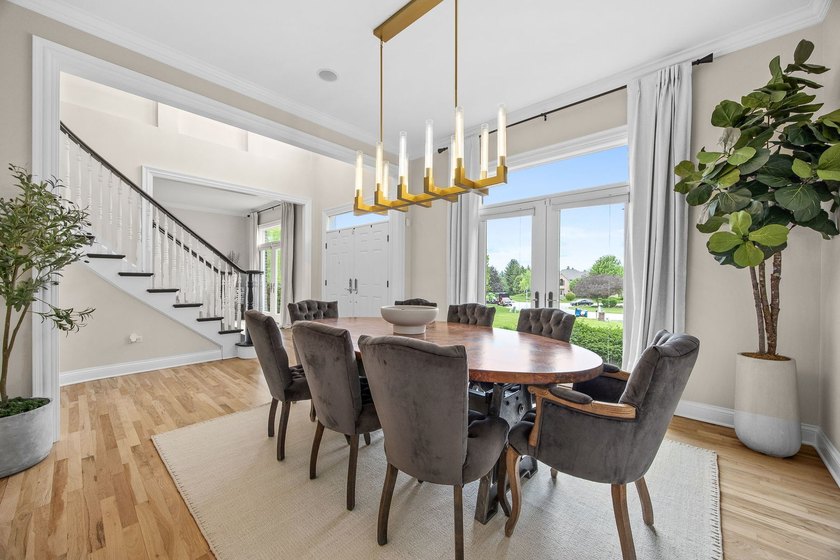 Location, luxury, and breathtaking golf course views come - photo 8