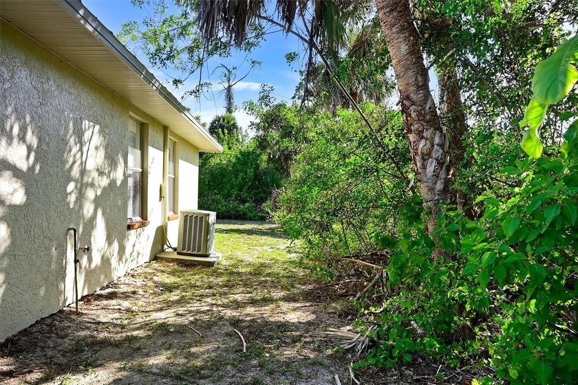 Under contract-accepting backup offers. Exceptional investment - photo 21