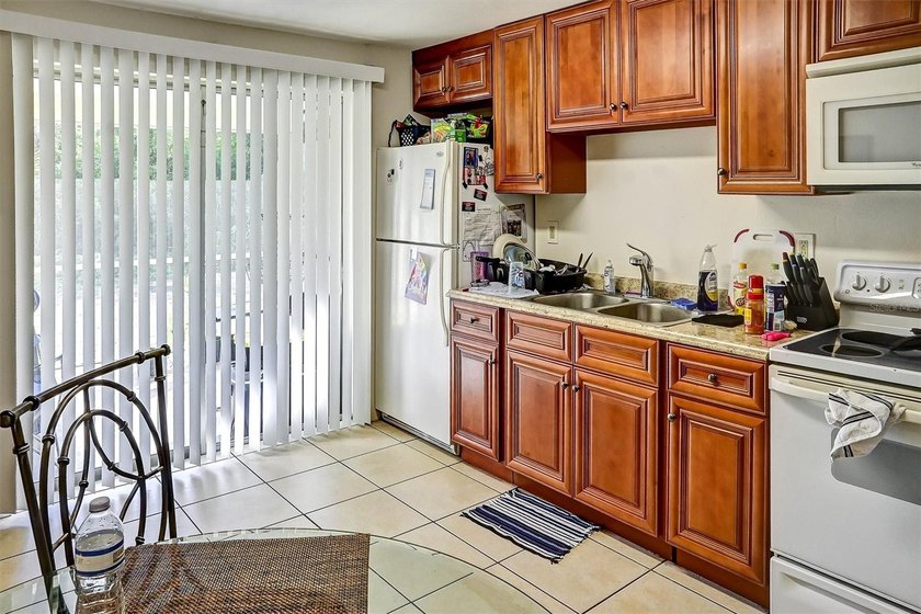 Under contract-accepting backup offers. Exceptional investment - photo 25