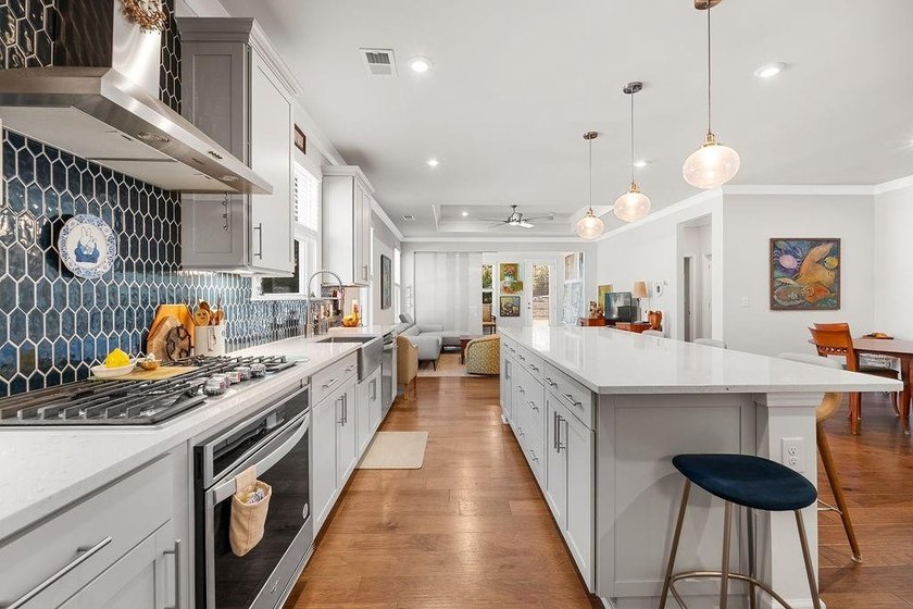 Welcome to your dream home in Lakecrest, an exclusive 55+ active - photo 14