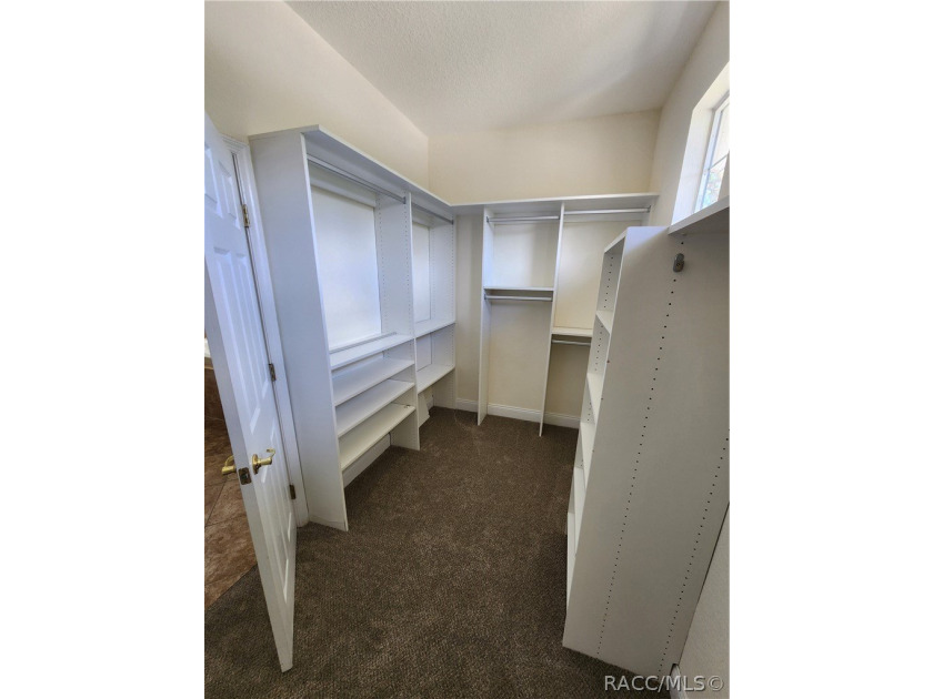 One or more photo(s) has been virtually staged. Located in the - photo 18