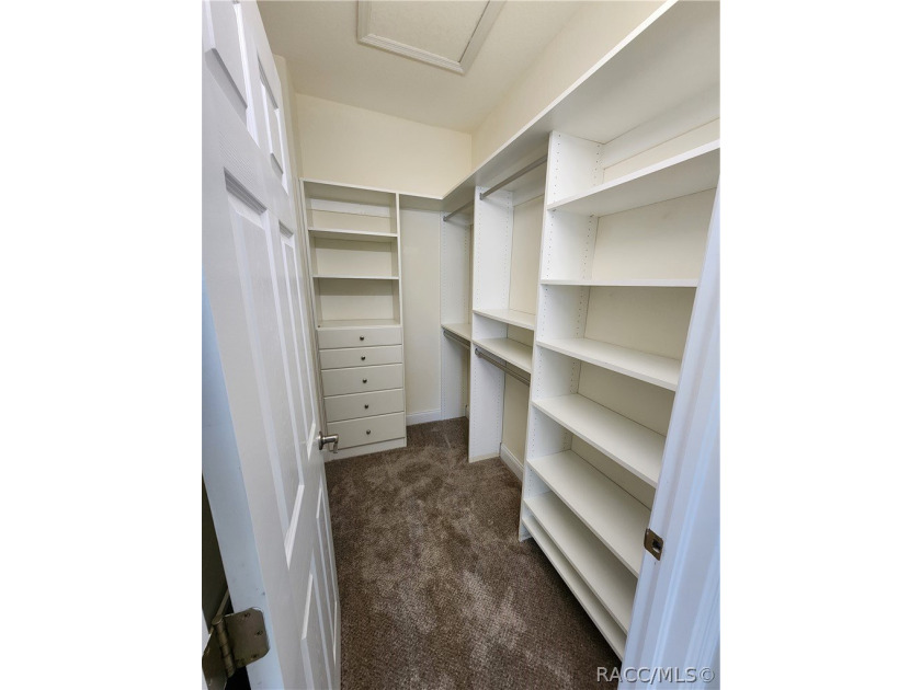 One or more photo(s) has been virtually staged. Located in the - photo 21