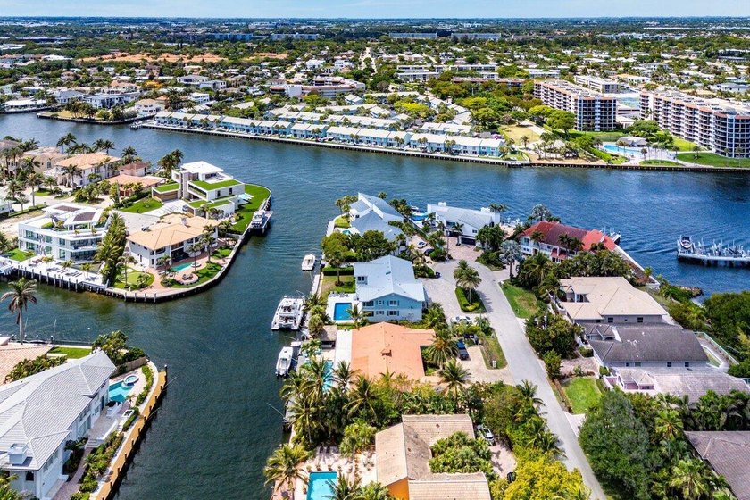 Your Waterfront Dream is finally attainable... This spacious - photo 21