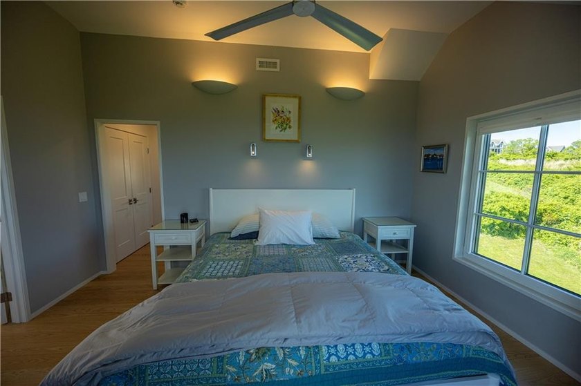 Welcome to a truly exceptional year round residence on Mohegan - photo 23
