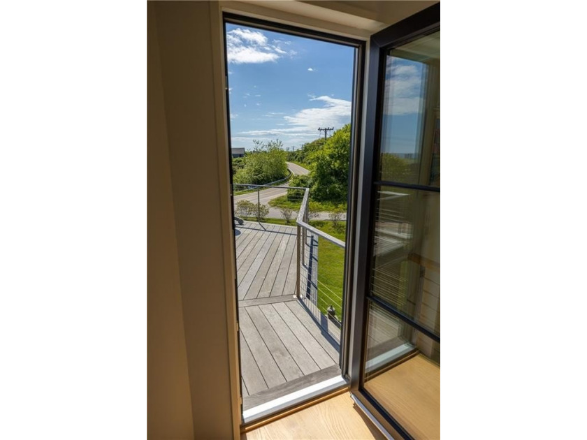 Welcome to a truly exceptional year round residence on Mohegan - photo 30