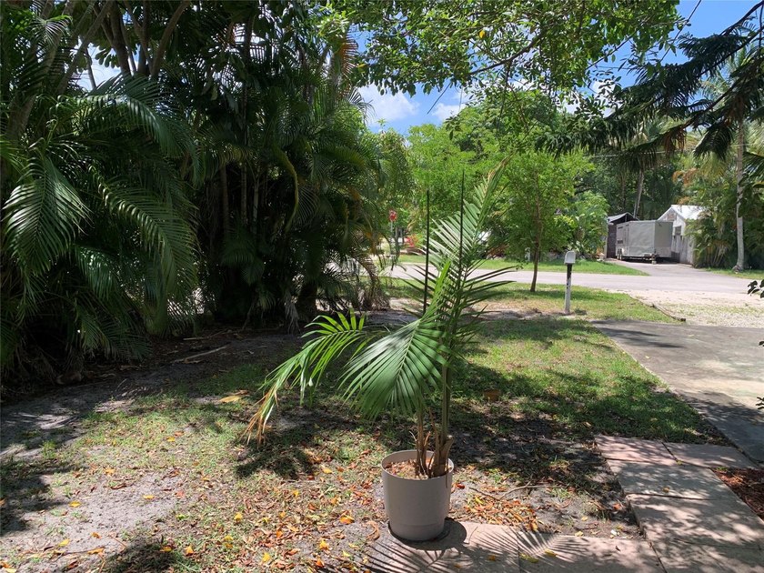 Exceptional corner-lot duplex in sought-after Tarpon River - photo 31