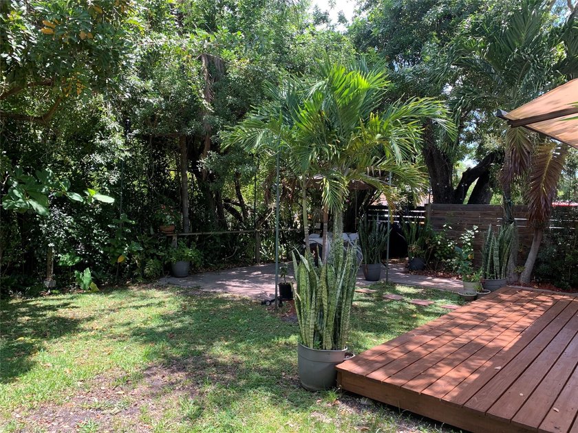 Exceptional corner-lot duplex in sought-after Tarpon River - photo 39