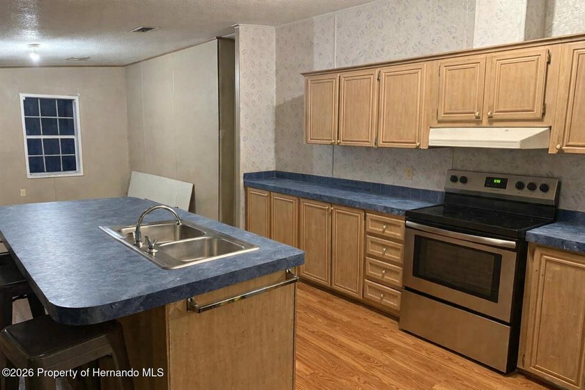Rare opportunity to purchase three adjacent parcels totaling - photo 4