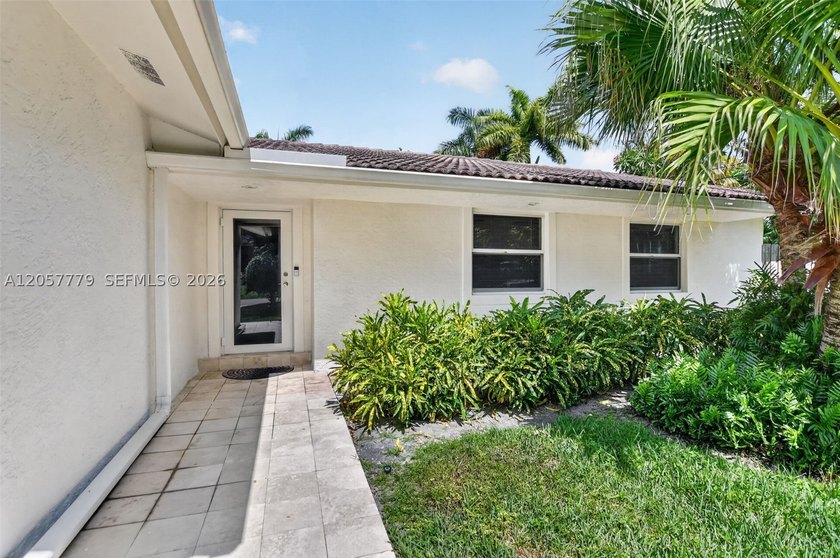 Location, location, location! Do not miss the opportunity to own - photo 8