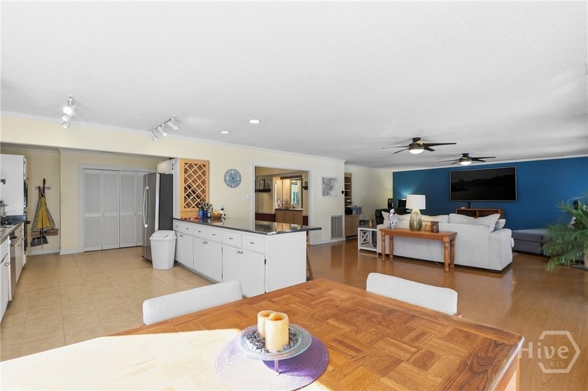 Welcome to easy island living on Wilmington Island. This - photo 14