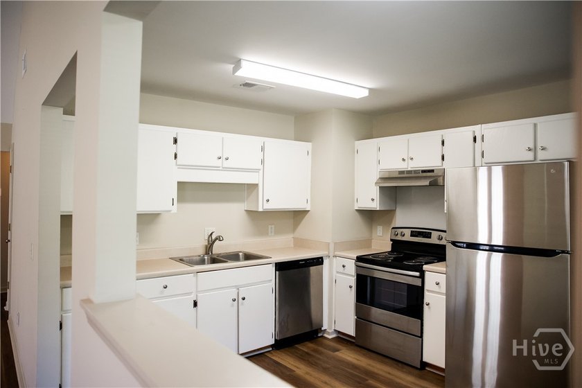Some homes simply make life easier, and 630 Rushing Street is - photo 5