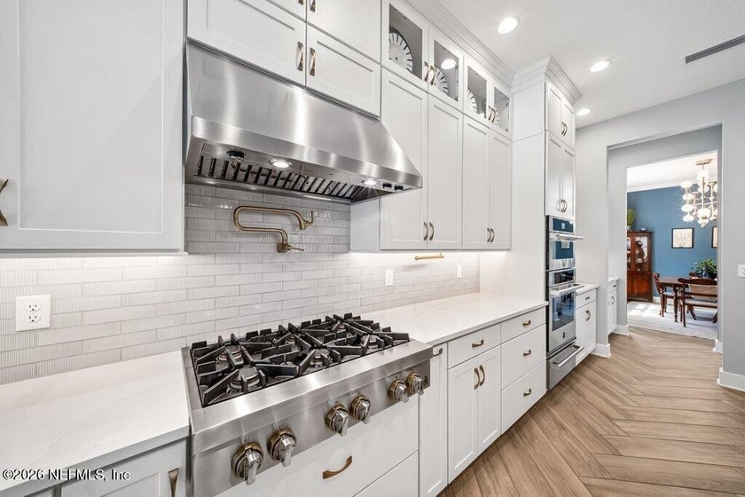 Exceptional luxury home in the gated section of eTown featuring - photo 17