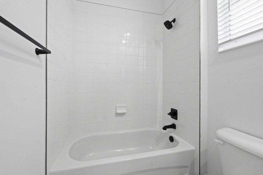 Welcome to this exceptional 2022 custom-built 4-bedroom, 3-bath - photo 20