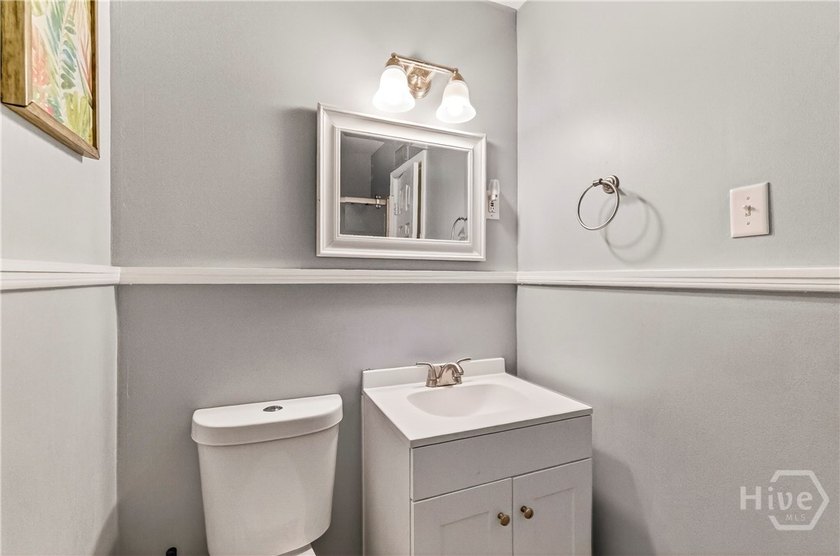 Welcome to 2131 Walz Drive, a well-maintained brick ranch - photo 9