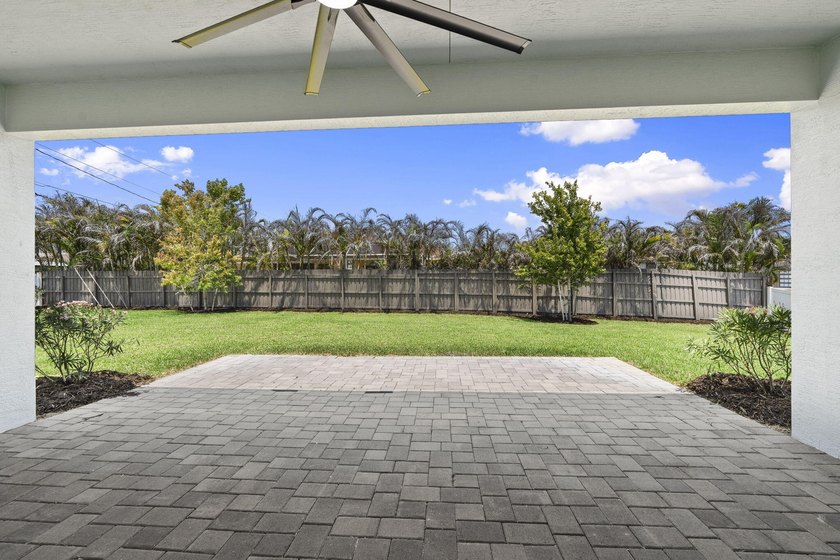 Welcome to this exceptional 2022 custom-built 4-bedroom, 3-bath - photo 29