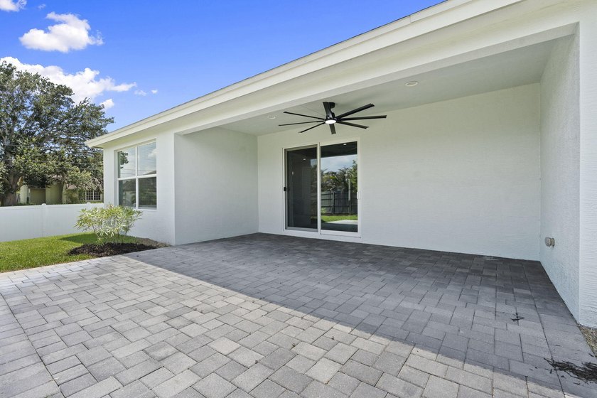 Welcome to this exceptional 2022 custom-built 4-bedroom, 3-bath - photo 30