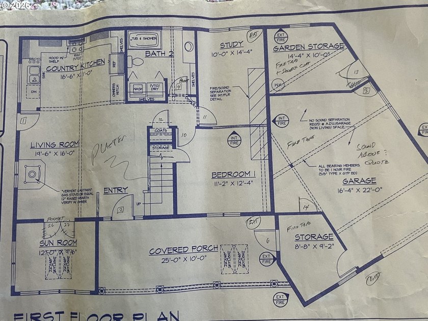 Beautiful brown-shingle Craftsman home (1957 Sq Ft) with - photo 23