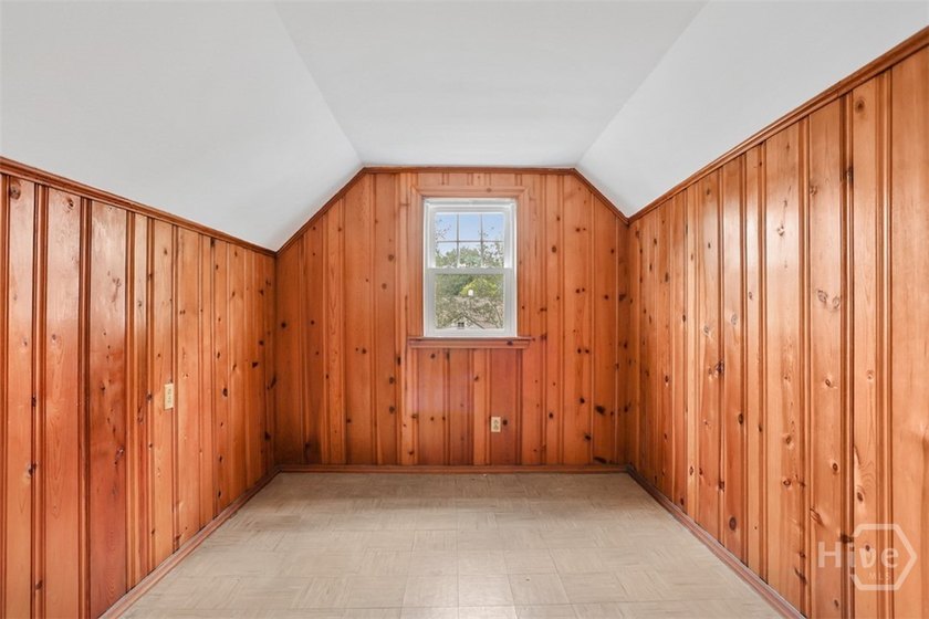 Fantastic Brick Bungalow In The Ardsley Park Area. The Home Has - photo 44