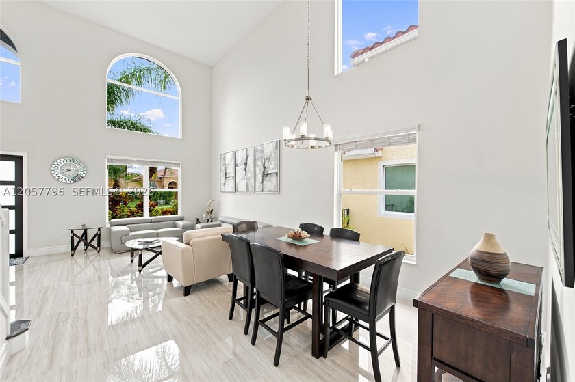 Welcome to this stunning modern 4-bedroom, 3.5-bathroom - photo 9