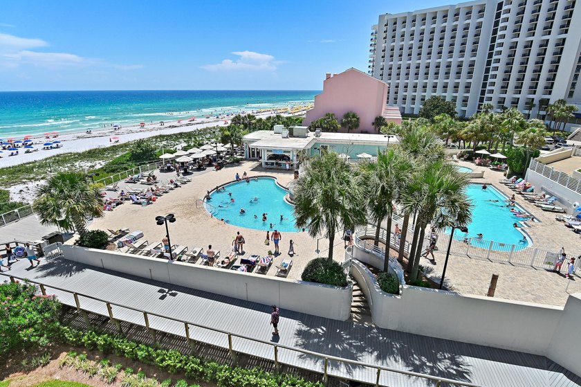 Nestled along Florida's breathtaking Emerald Coast, perfectly - photo 20
