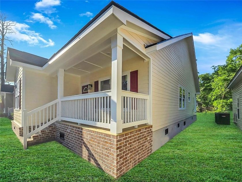 QUALIFIES FOR UP TO $12,500 IN DOWN PAYMENT ASSISTANCE! - photo 5