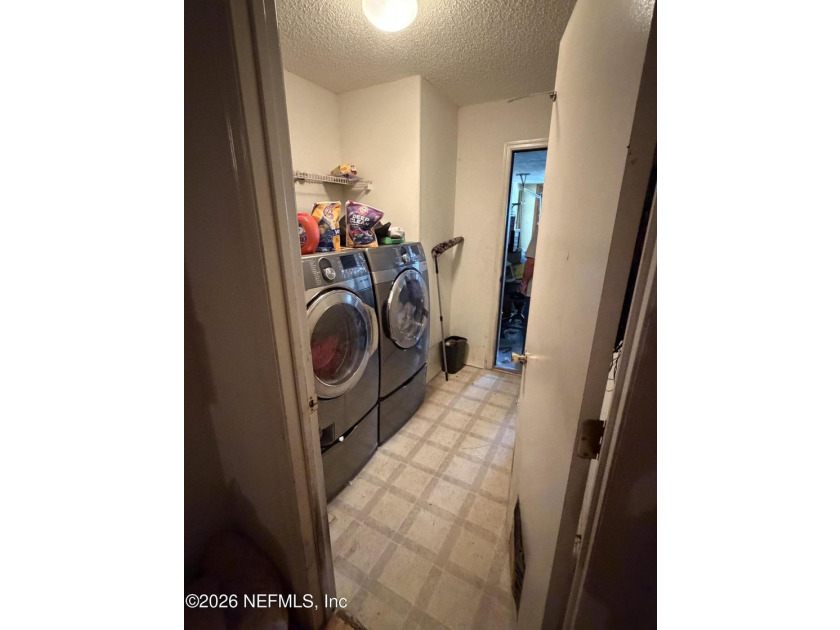more pic coming soon Instant equity awaits in this spacious - photo 11
