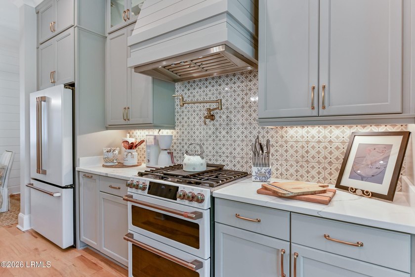 Nestled in the heart of Habersham, this exceptional home offers - photo 21