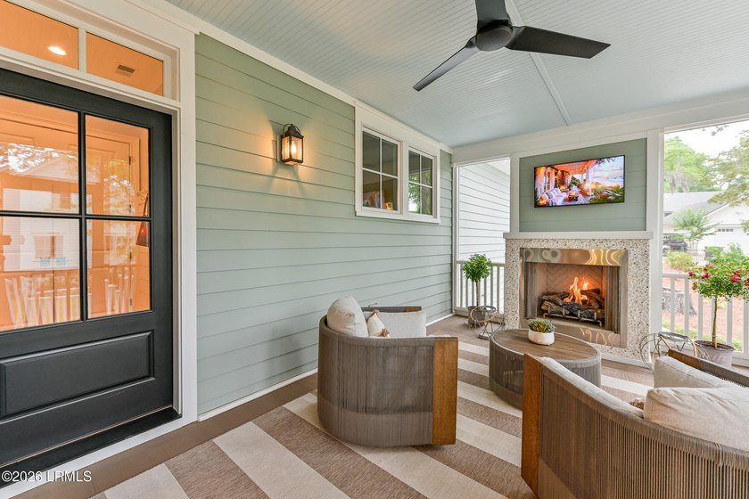 Nestled in the heart of Habersham, this exceptional home offers - photo 24