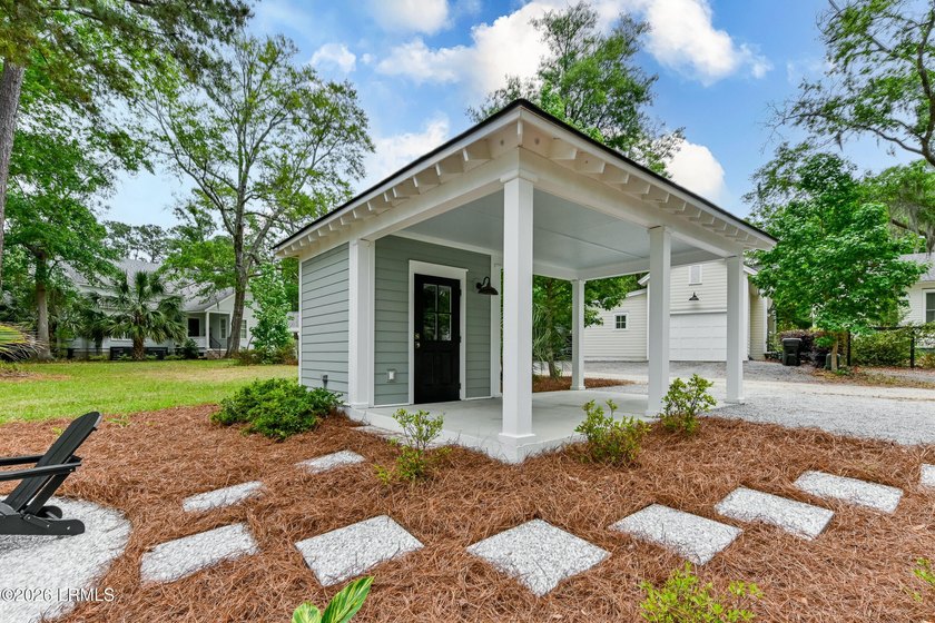 Nestled in the heart of Habersham, this exceptional home offers - photo 48