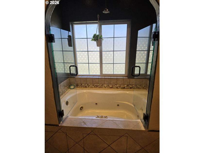 4 bed 2.5 baths stucco home, on 4.52 acres built is 2004e see - photo 13