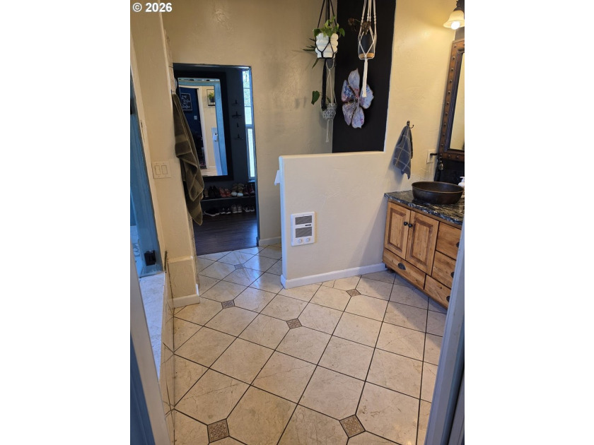 4 bed 2.5 baths stucco home, on 4.52 acres built is 2004e see - photo 14