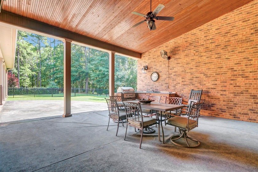 Custom Brick 1 Story Home on 2 Acre Lot * Attached 1 Story, 1 - photo 38