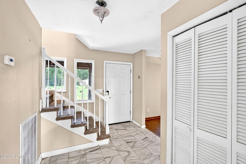 A perfect blend of waterfront serenity and everyday comfort - photo 38